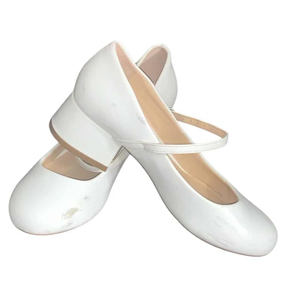 Vince Camuto White Dress Shoes with Mary Jane Style